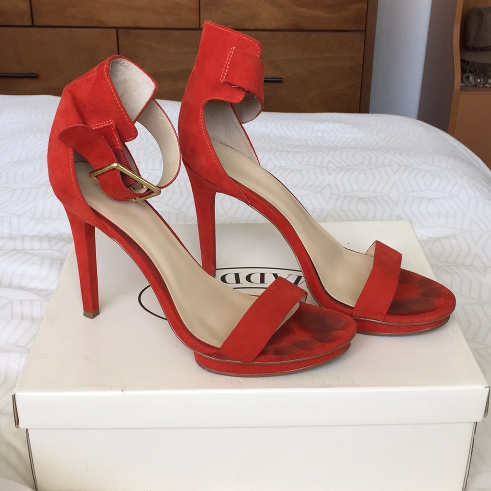 Calvin Klein Red Suede Heel Sandals. Size 9. EUC